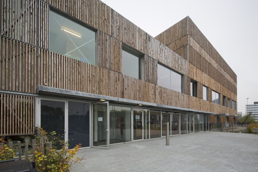 CS 38-SL (c) Cancelled Systems and SlimLine 38 Windows - Boarding school Children's Campus Zuidas located in Amsterdam, The Netherlands